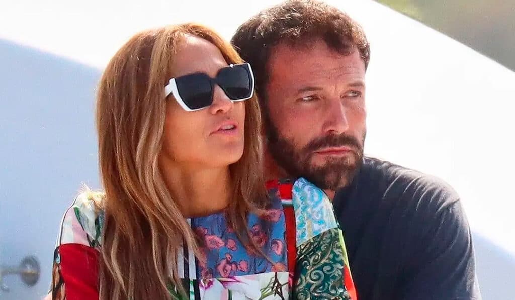 The Most Luxurious Sunglasses Jennifer Lopez is wearing this summer