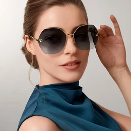 Panthère de Cartier sunglasses on women 1