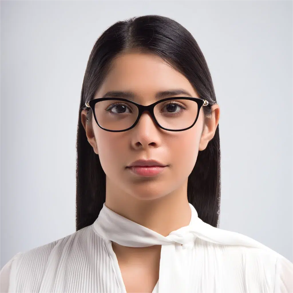 Woman wearing Cartier eyeglasses