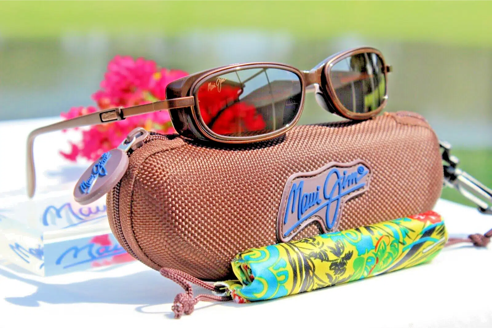 Maui Jim sunglasses with case