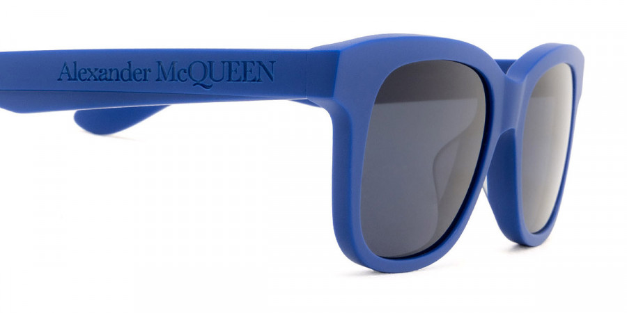 Color: Blue (008) - Alexander McQueen AM0382S00852