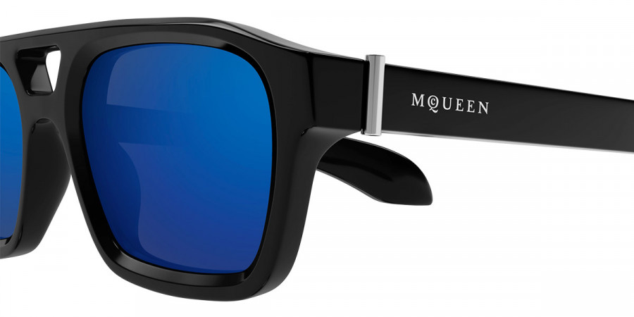 Color: Black (003) - Alexander McQueen AM0505S00352