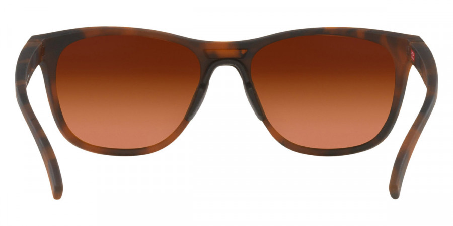 Color: Matte Brown Tortoise (947303) - Oakley OO947394730356