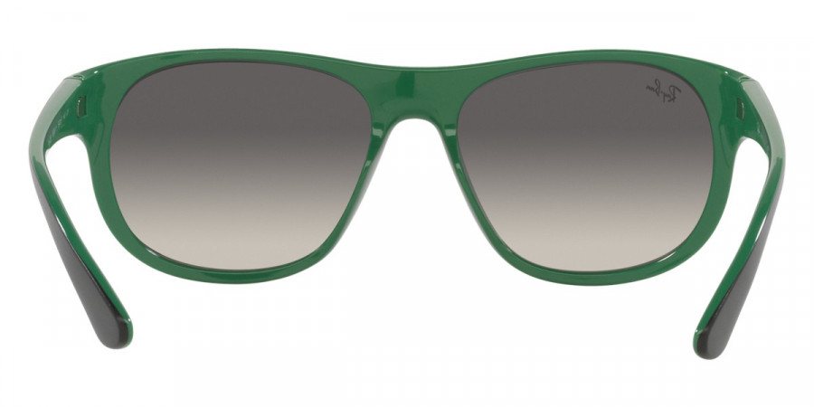 Color: Matte Black on Green (656811) - Ray-Ban RB435165681159